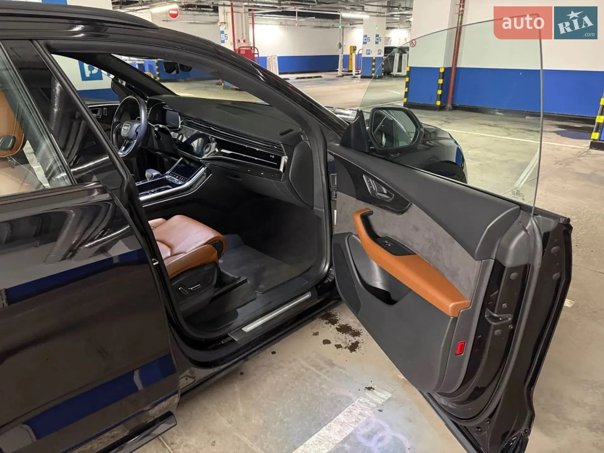 2019 Audi Q8 - мініатюра 2