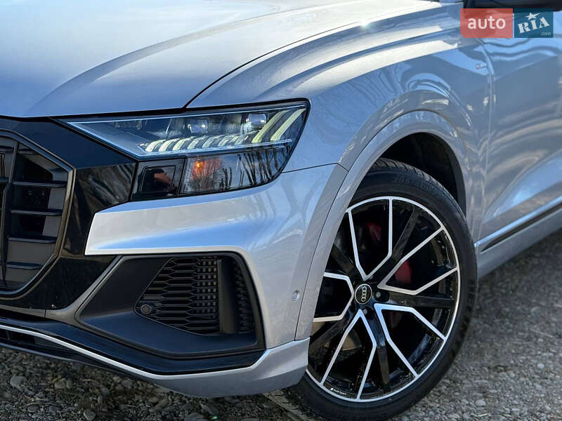 Позашляховик / Кросовер Audi Q8 2021 в Львові