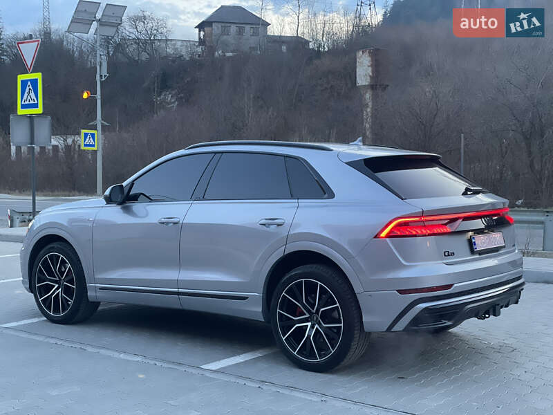 Позашляховик / Кросовер Audi Q8 2021 в Львові