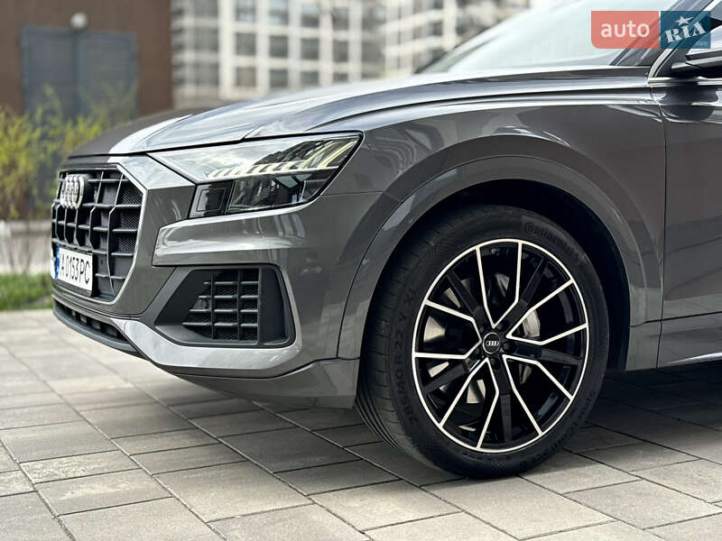 Внедорожник / Кроссовер Audi Q8 2019 в Киеве