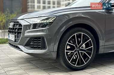 Внедорожник / Кроссовер Audi Q8 2019 в 