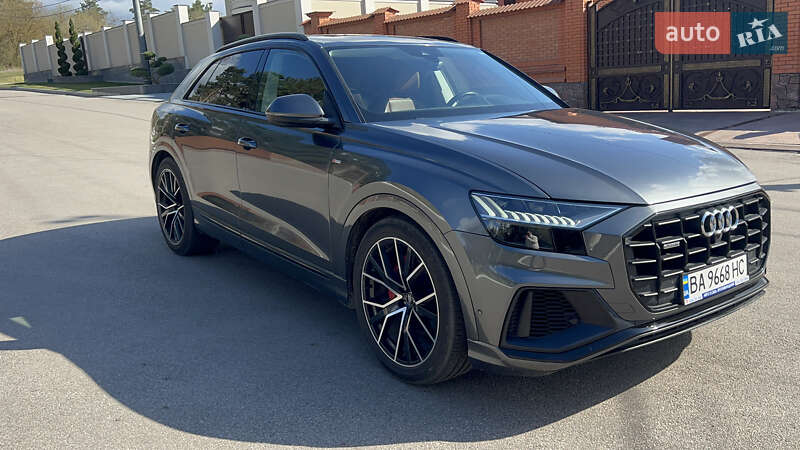 Внедорожник / Кроссовер Audi Q8 2018 в Кропивницком