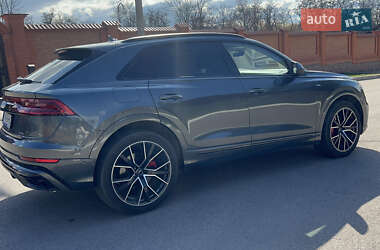Внедорожник / Кроссовер Audi Q8 2018 в 