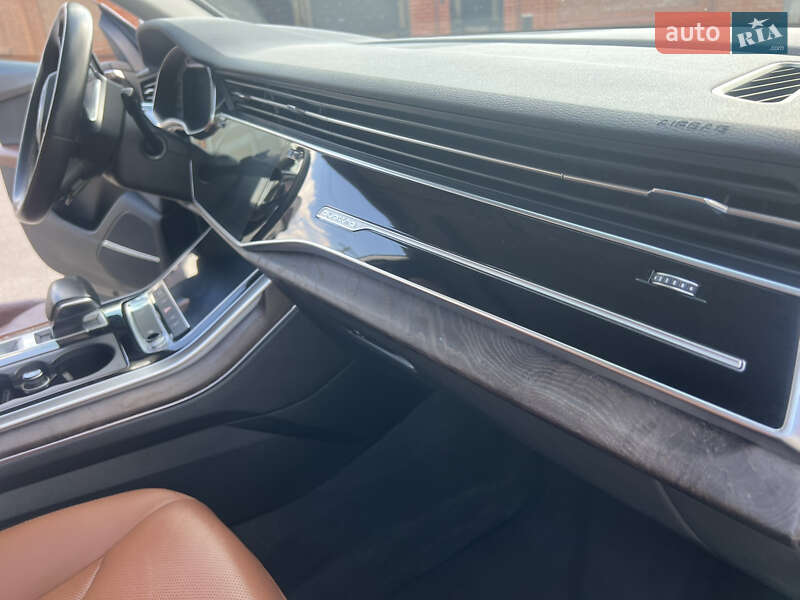 Внедорожник / Кроссовер Audi Q8 2018 в Кропивницком