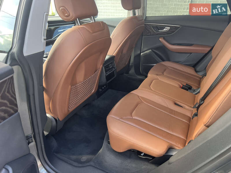 Внедорожник / Кроссовер Audi Q8 2018 в Кропивницком