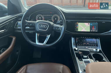 Внедорожник / Кроссовер Audi Q8 2018 в 
