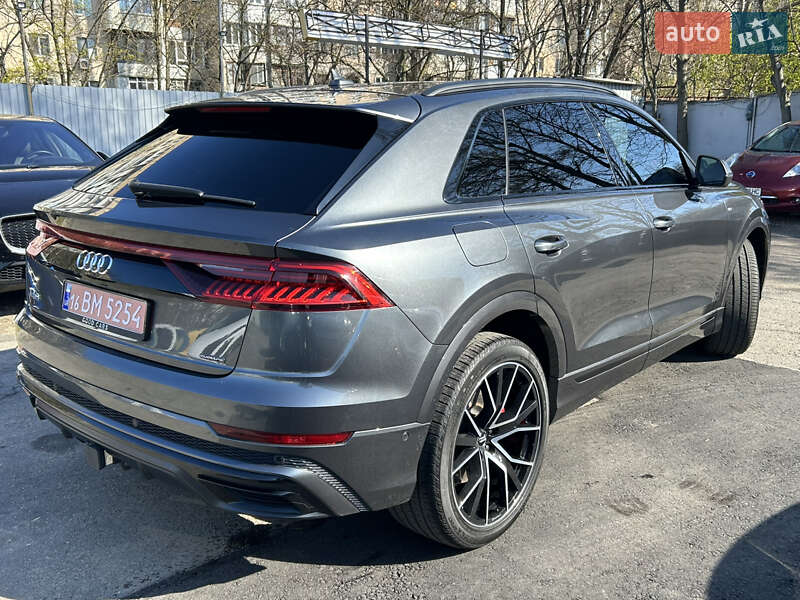 Внедорожник / Кроссовер Audi Q8 2020 в Одессе
