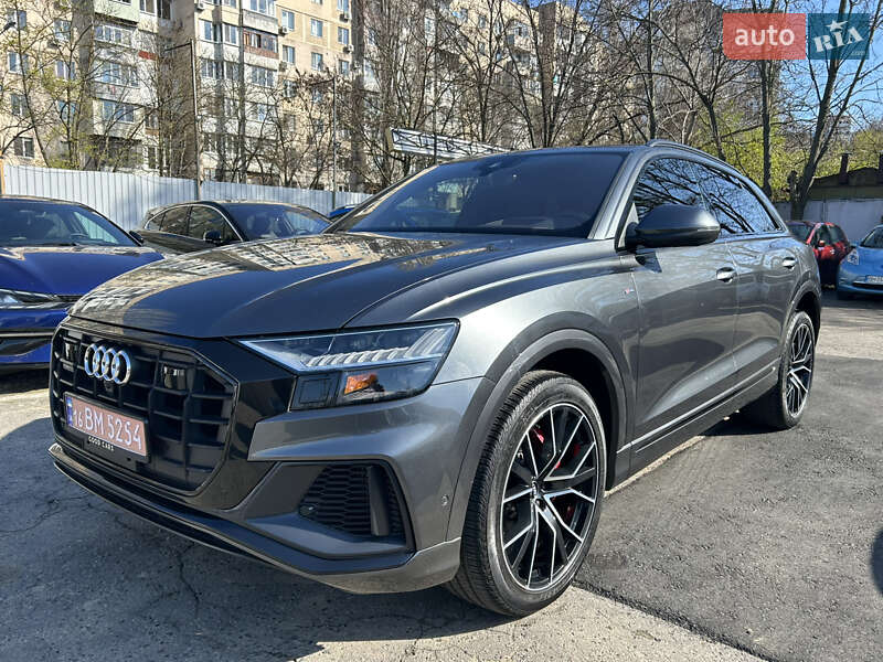Внедорожник / Кроссовер Audi Q8 2020 в Одессе