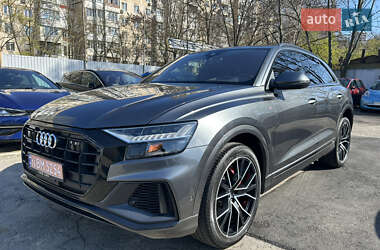 Внедорожник / Кроссовер Audi Q8 2020 в 