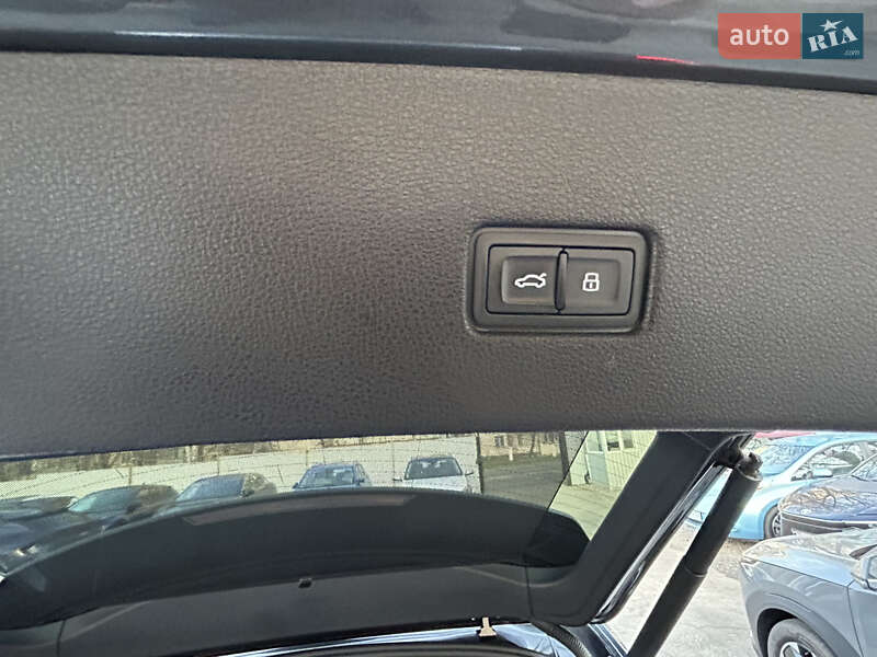 Внедорожник / Кроссовер Audi Q8 2020 в Одессе