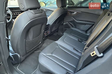 Внедорожник / Кроссовер Audi Q8 2020 в 