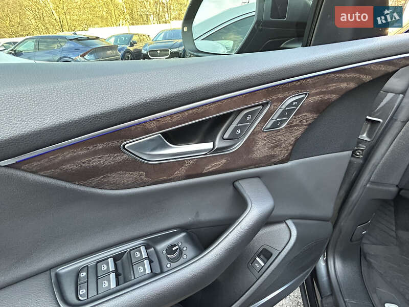 Внедорожник / Кроссовер Audi Q8 2020 в Одессе