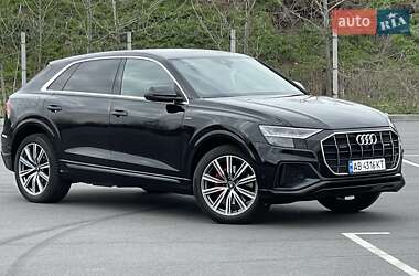 Внедорожник / Кроссовер Audi Q8 2018 в 