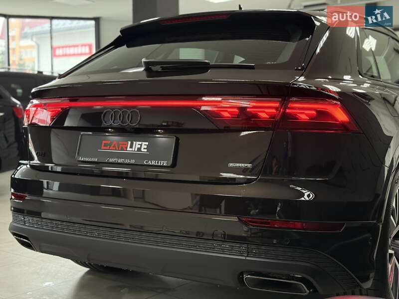 Внедорожник / Кроссовер Audi Q8 2025 в Тернополе
