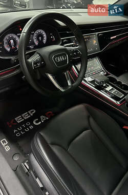 Внедорожник / Кроссовер Audi Q8 2020 в 