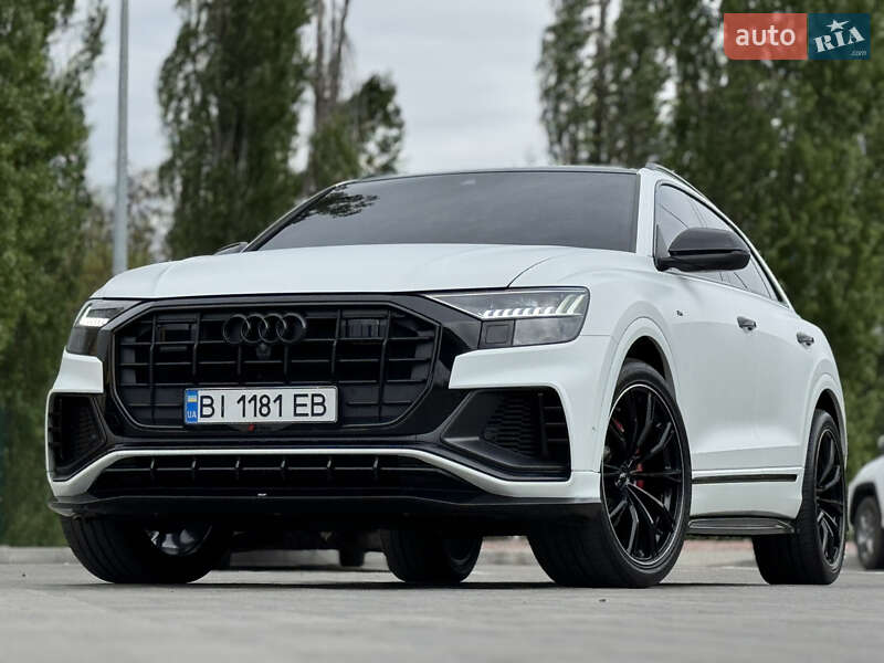 Позашляховик / Кросовер Audi Q8 2019 в 