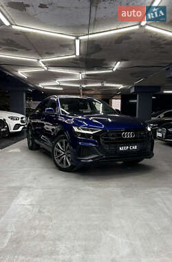 Внедорожник / Кроссовер Audi Q8 2019 в 