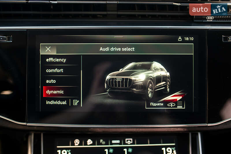 Внедорожник / Кроссовер Audi Q8 2022 в Львове