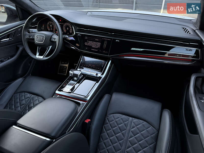 Позашляховик / Кросовер Audi Q8 2021 в Мукачевому