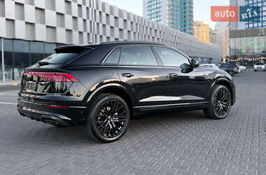 Внедорожник / Кроссовер Audi Q8 2025 в 