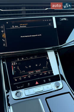 Внедорожник / Кроссовер Audi Q8 2025 в 