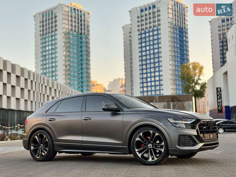 Audi Q8 2021