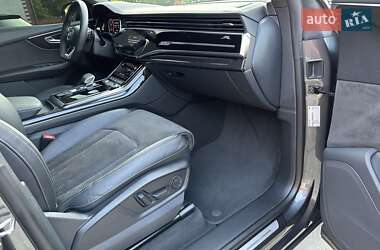Внедорожник / Кроссовер Audi Q8 2020 в 