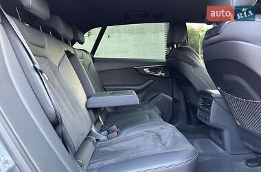 Внедорожник / Кроссовер Audi Q8 2020 в 