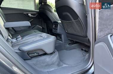 Внедорожник / Кроссовер Audi Q8 2020 в 