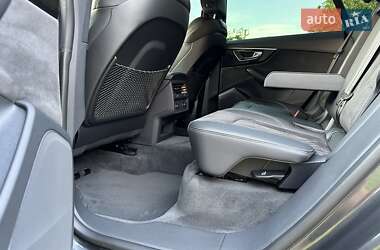 Внедорожник / Кроссовер Audi Q8 2020 в 