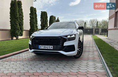 Позашляховик / Кросовер Audi Q8 2018 в 