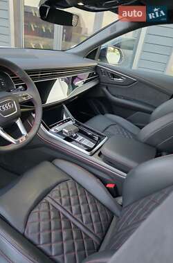 Внедорожник / Кроссовер Audi Q8 2025 в 