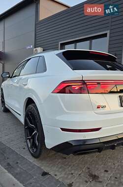 Внедорожник / Кроссовер Audi Q8 2025 в 
