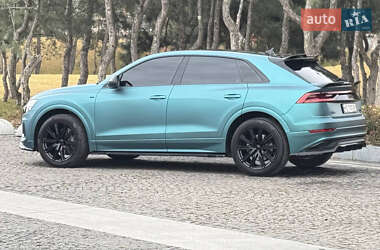 Внедорожник / Кроссовер Audi Q8 2018 в 