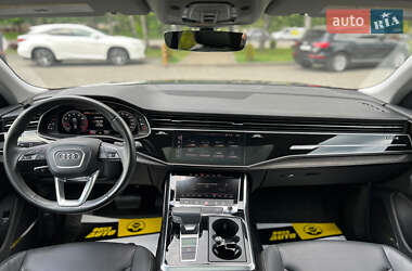 Внедорожник / Кроссовер Audi Q8 2019 в 
