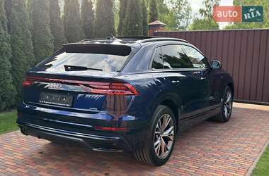 Позашляховик / Кросовер Audi Q8 2019 в 