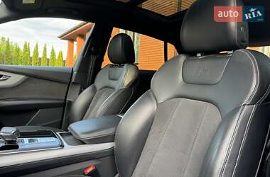 Позашляховик / Кросовер Audi Q8 2019 в 