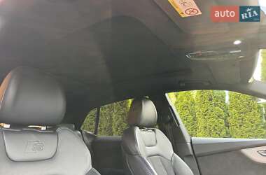 Позашляховик / Кросовер Audi Q8 2019 в 