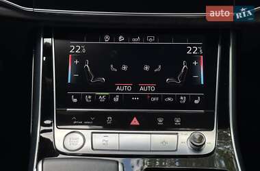 Внедорожник / Кроссовер Audi Q8 2020 в 