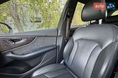 Внедорожник / Кроссовер Audi Q8 2020 в 