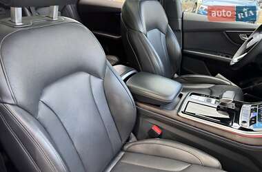 Внедорожник / Кроссовер Audi Q8 2020 в 