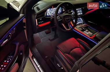 Внедорожник / Кроссовер Audi Q8 2020 в 