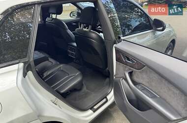 Внедорожник / Кроссовер Audi Q8 2020 в 