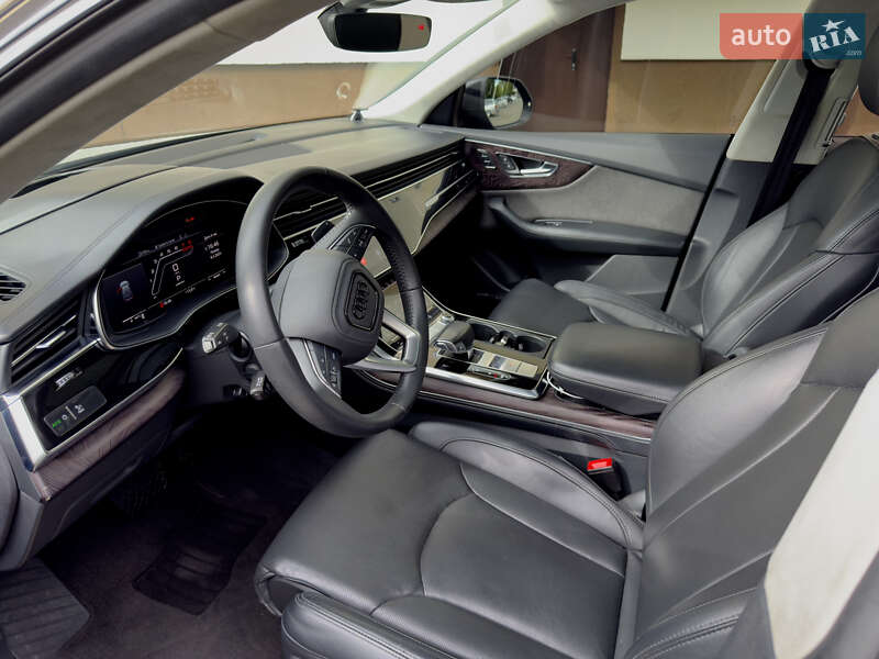 Позашляховик / Кросовер Audi Q8 2019 в Києві фото 14 Позашляховик / Кросовер Audi Q8 2019 в Києві