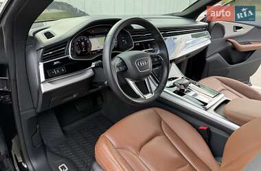 Внедорожник / Кроссовер Audi Q8 2018 в 