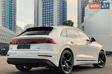 Внедорожник / Кроссовер Audi Q8 2025 в 