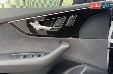 Внедорожник / Кроссовер Audi Q8 2025 в 