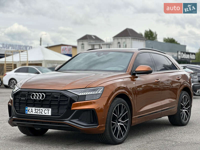 Позашляховик / Кросовер Audi Q8 2021 в Києві