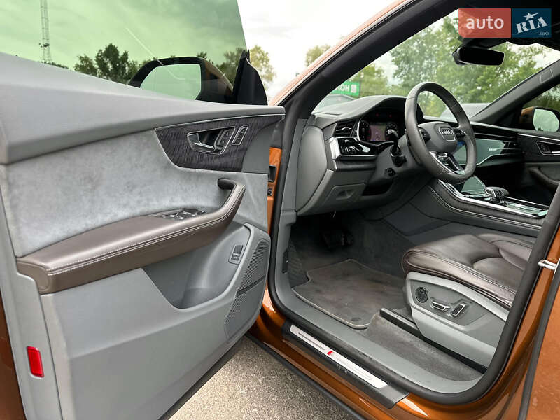 Позашляховик / Кросовер Audi Q8 2021 в Києві