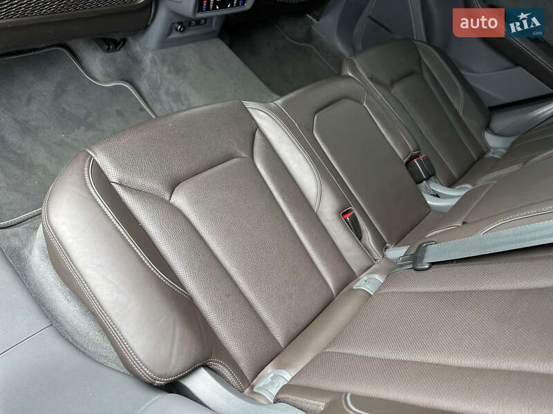 Позашляховик / Кросовер Audi Q8 2021 в Києві